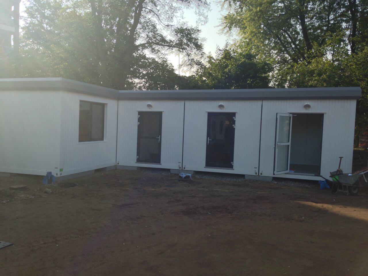 10-fach Containeranlage als Sporthaus – Bild 1