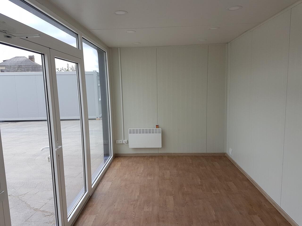 Bürocontainer mit bodentiefen Fenstern – Bild 5