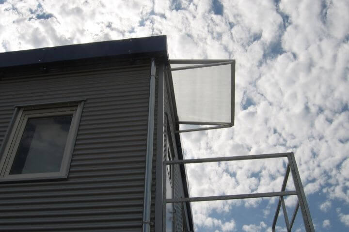 Bürocontaineranlage mit Aluwelle – Bild 5