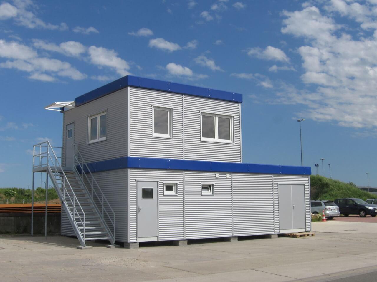 Bürocontaineranlage mit Aluwelle – Bild 1