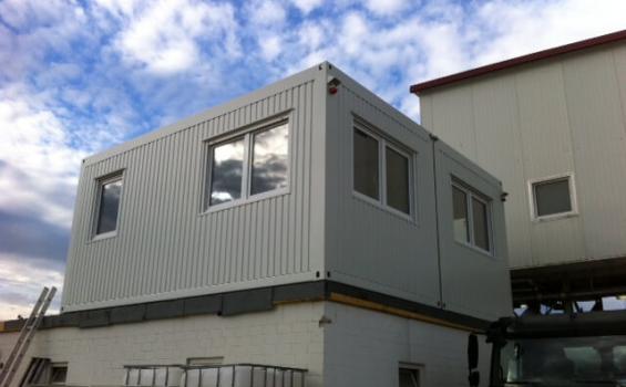 20 Fuss Duo- Bürocontaineranlage mit WC und Pantryküche, fabrikneu
