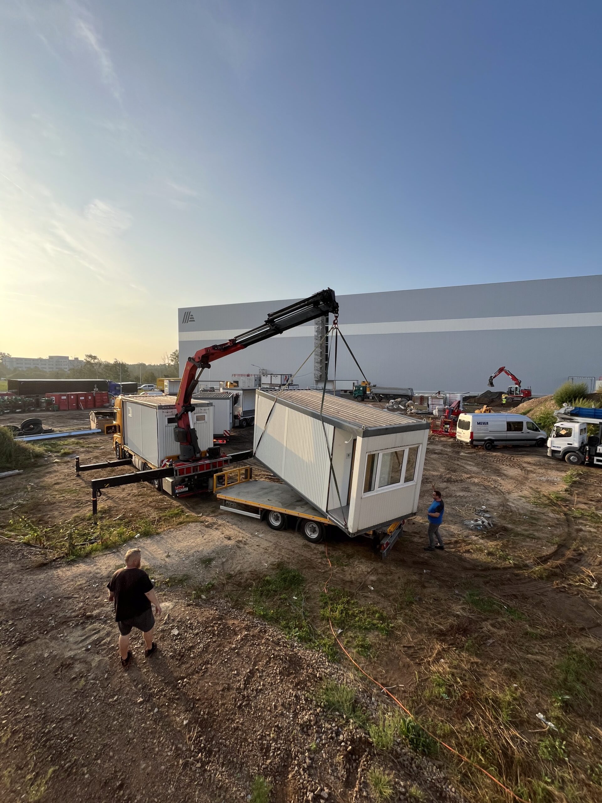 Containermontage und fachgerechte Aufstellung