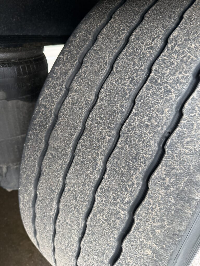 Krone SZ / 2 Achsen / Koffer / Rolltor – Bild 12