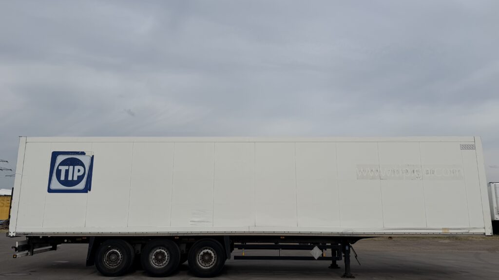 Schmitz Cargobull SKO24 / Koffer / Rolltor – Bild 7