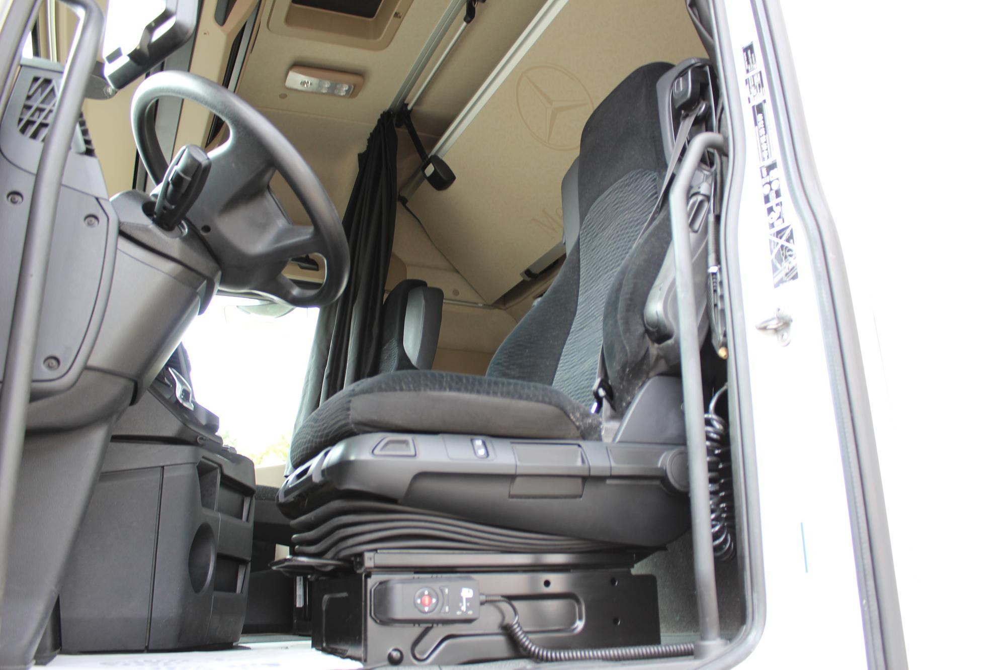 Mercedes-Benz Actros 1848 MP5 BigSpace – Ansicht 11