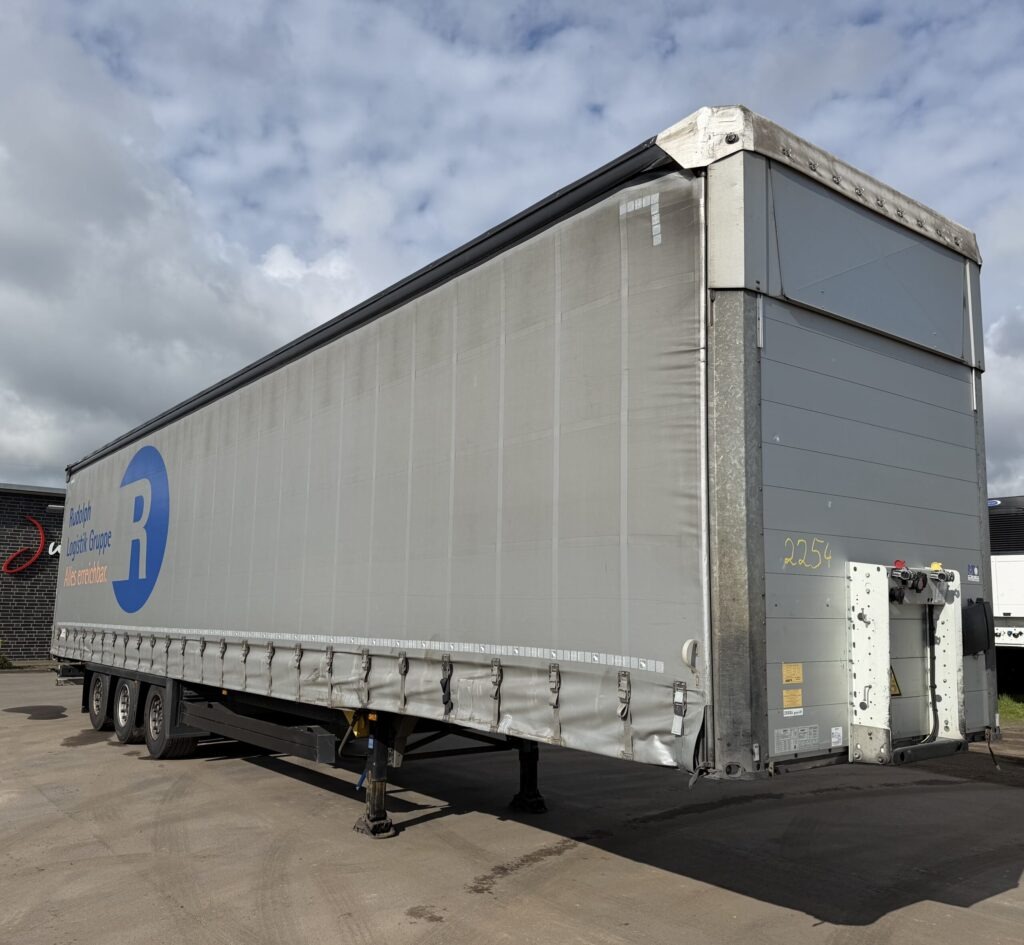 Schmitz Cargobull S01 / XL-Code / Mega / Edscha / Hubdach