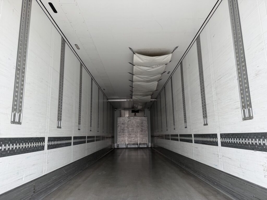 Schmitz Cargobull SKO24 / Thermo King / Multitemp / LBW – Bild 11