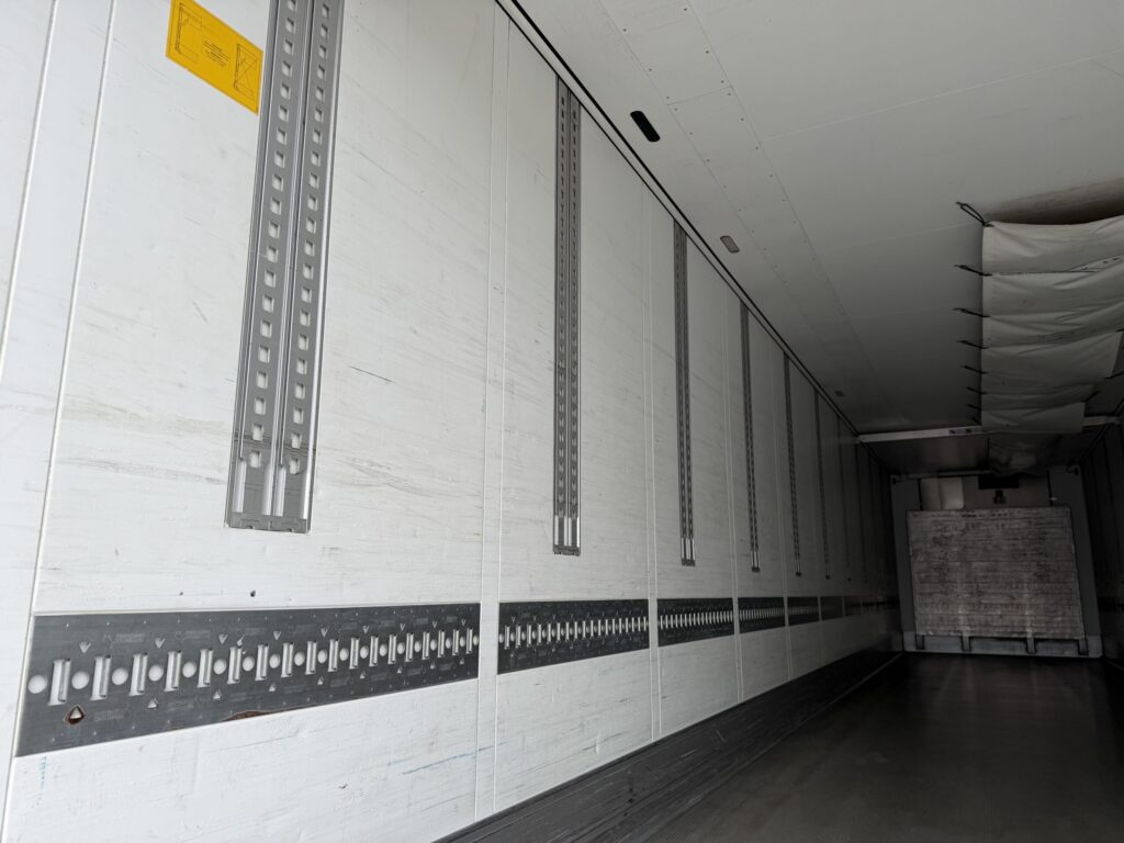 Schmitz Cargobull SKO24 / Thermo King / Multitemp / LBW – Bild 12