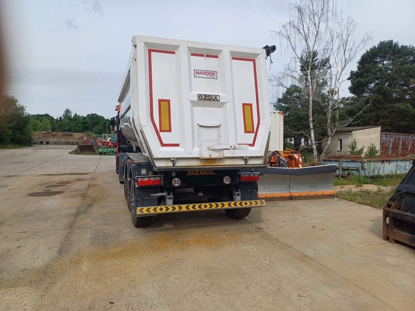 Stahlmulde 33 cbm Hardox – Ansicht 3